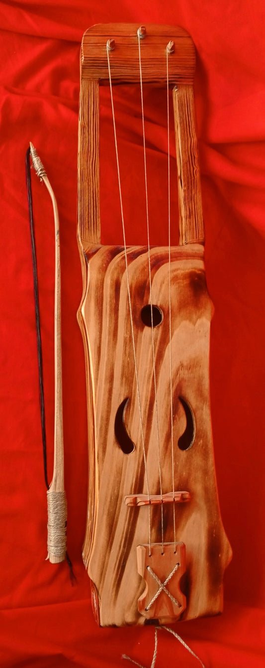 A Scandinavian Talharpa.