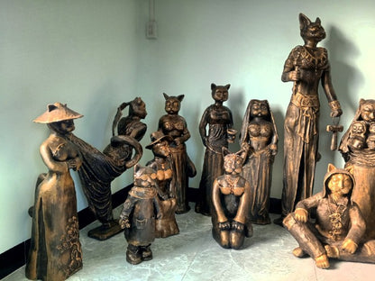 The “Bastet” collection